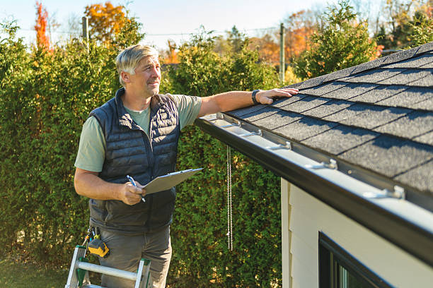 Professional Metal Roofing technician working in New Braunfels, TX